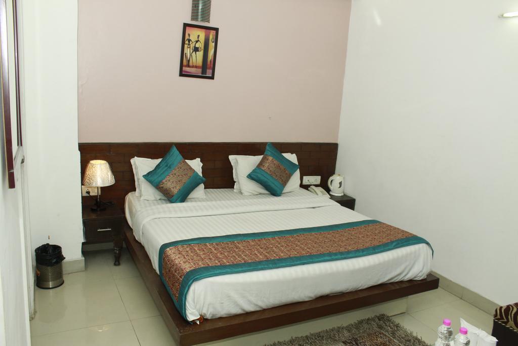 Airport Hotel Port View Új-Delhi Kültér fotó