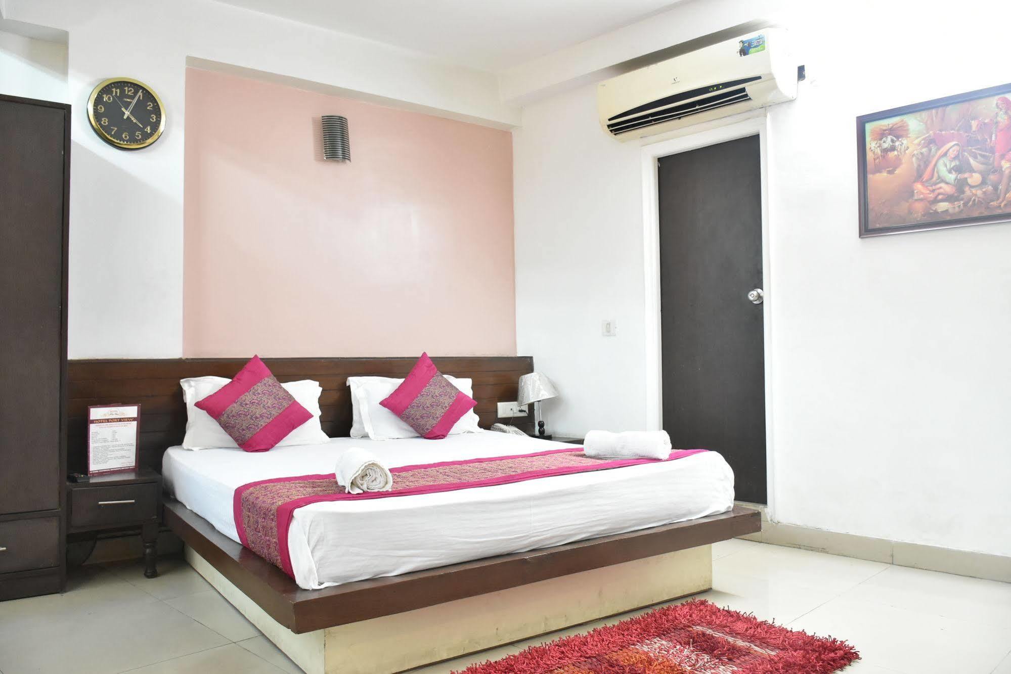 Airport Hotel Port View Új-Delhi Kültér fotó